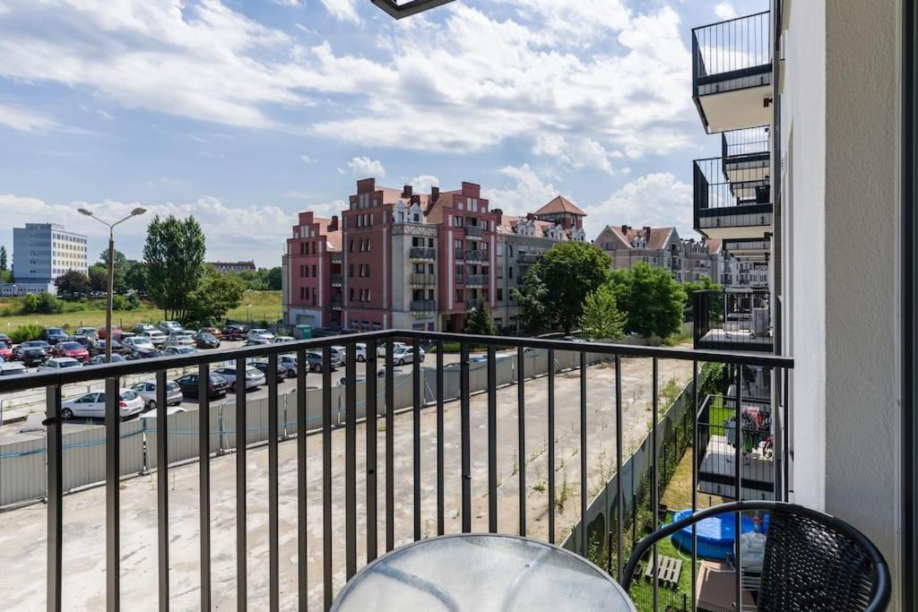 Апартаменты Nowoczesne Studio Przy Warcie Познань Экстерьер фото